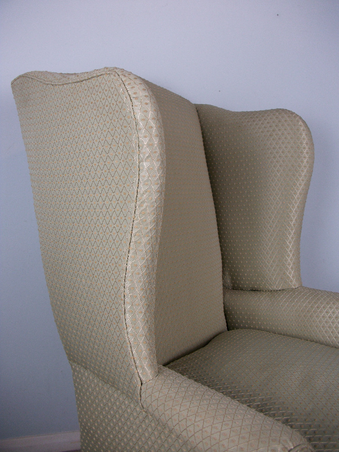 WING BACK ARMCHAIR (14).JPG